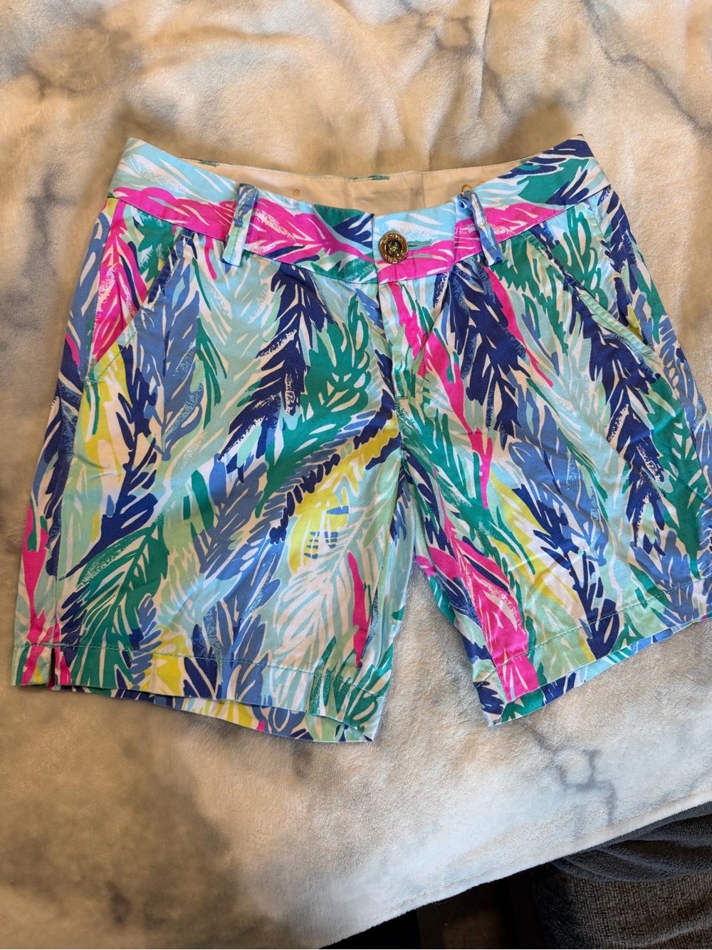 Lilly Pulitzer - Light As A Feather 7in Jayne Shorts